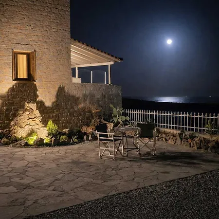 Tainaros - Beachfront Cozy Getaways بيت للعطل Kokkinoyio